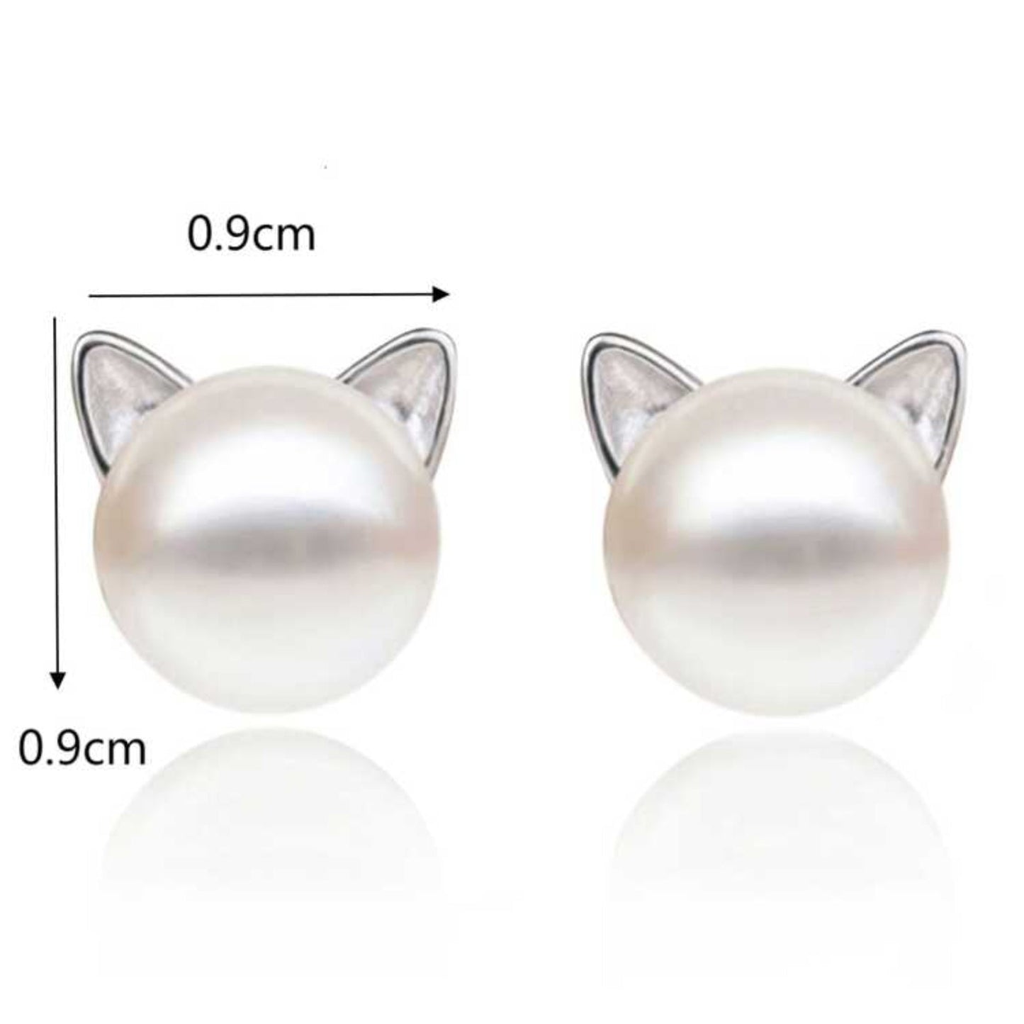 Pearl Cat Earrings and measurements on a white background