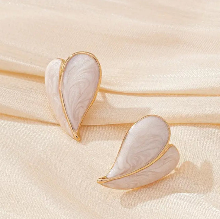 Pearl Mirage Heart earrings