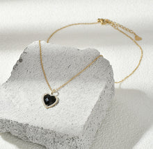 Load image into Gallery viewer, Black Heart Necklace