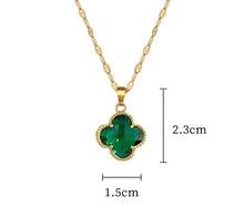 Load image into Gallery viewer, Green Clover Necklace