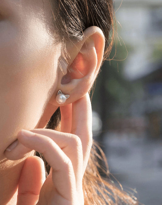 Pearl Cat Earrings