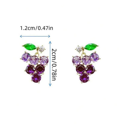 Grape-shaped earrings with measurements on a white background