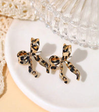 Load image into Gallery viewer, Leopard Bow Earrings