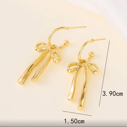 Gold Ribbon Dangle Earrings with dimensions