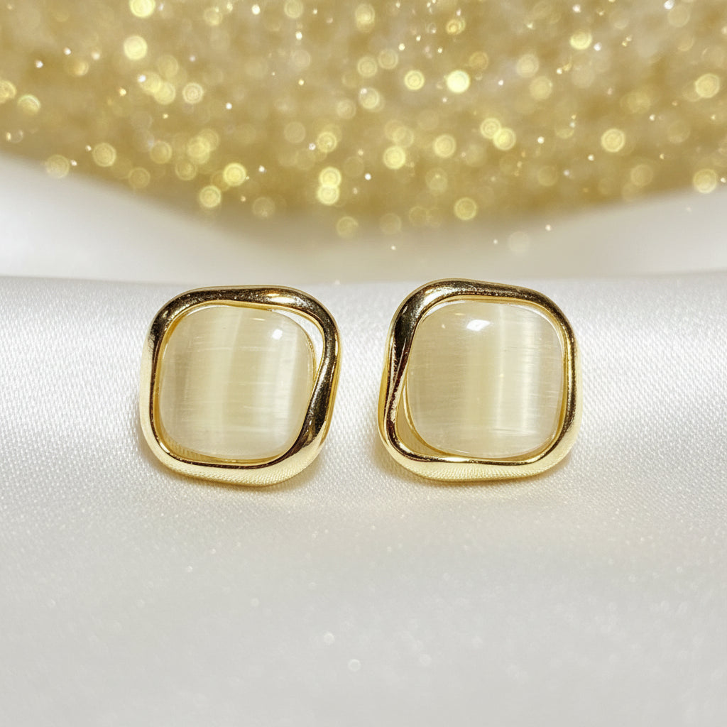Pearl Square Stud Earrings