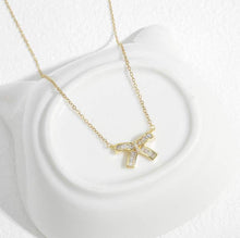 Load image into Gallery viewer, Gold Bow Necklace