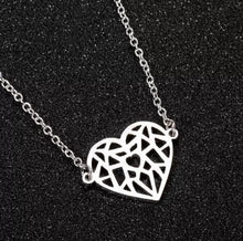 Load image into Gallery viewer, Origami Heart Necklace