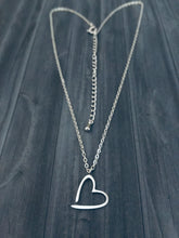 Load image into Gallery viewer, Floating Heart Necklace