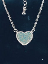 Load image into Gallery viewer, Opalescent Heart Necklace