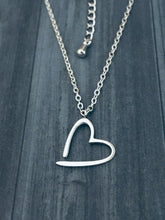 Load image into Gallery viewer, Floating Heart Necklace